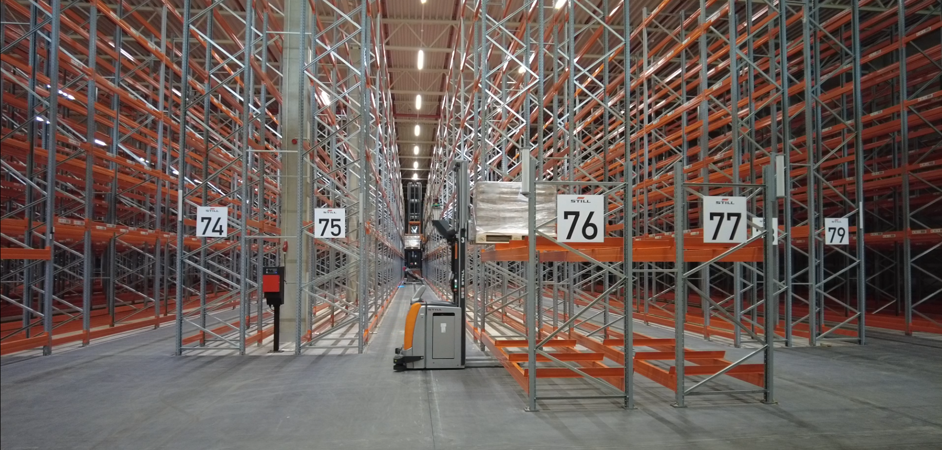 Lage mit Gabelstapler